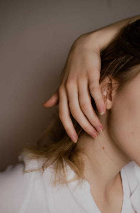 Panthenol for Fine Hair: The Lightweight Hydrator Fine Hair Loves